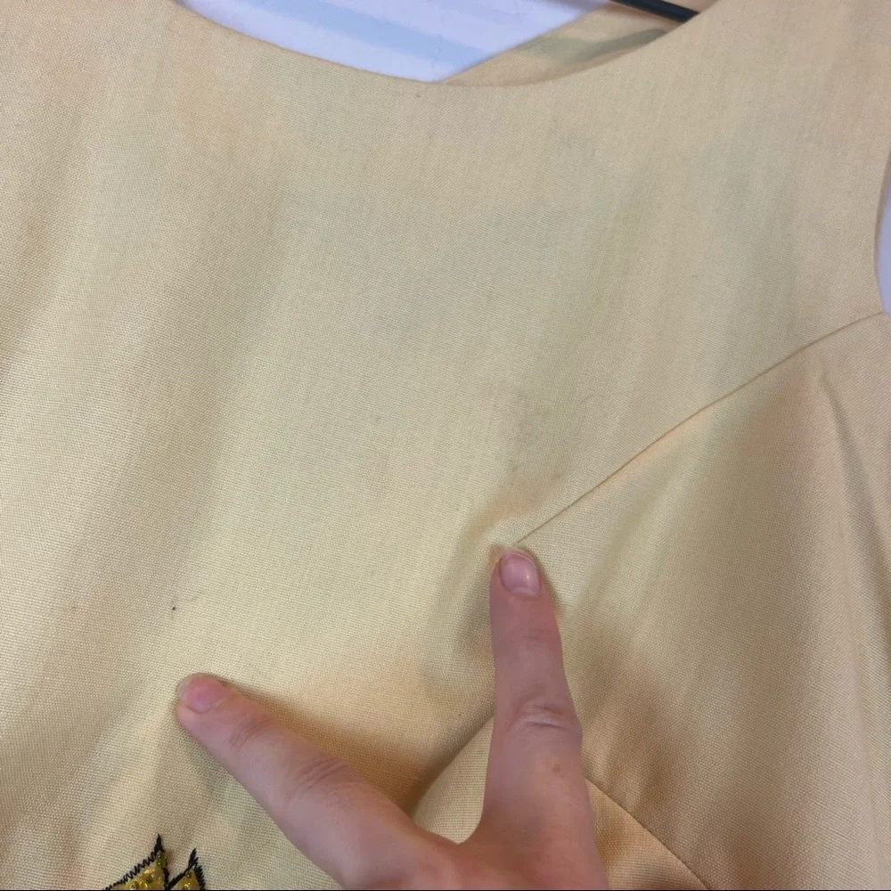 Vintage 60s Floral Beaded Sleeveless Shift Dress Size XS Yellow Mid Century - Picture 7 of 7